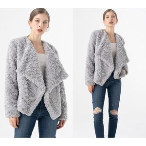 Chicwish Soft Gray Teddy Jacket Wide Lapel Snug Faux Fur Coat in Grey, Size S
